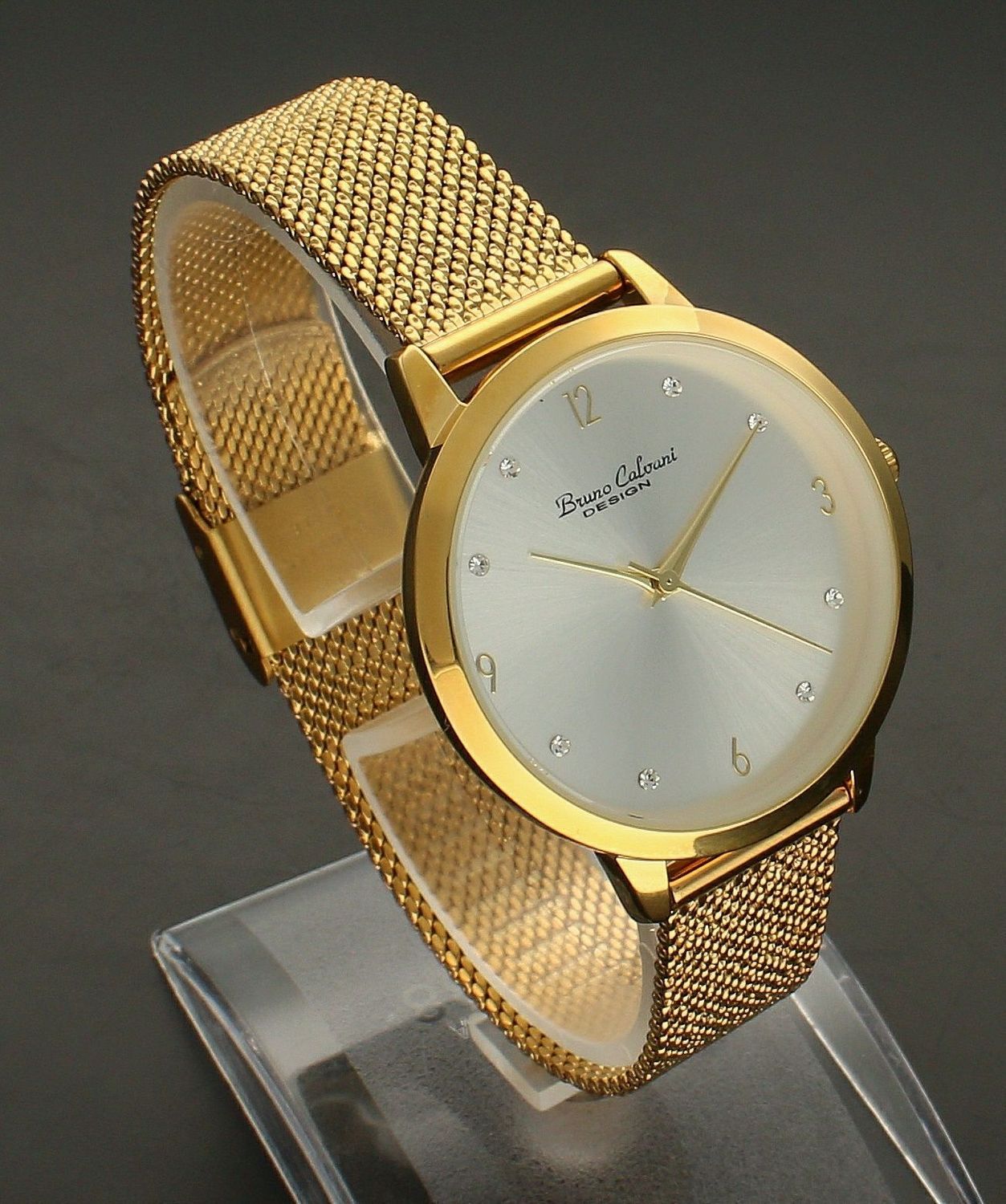 Zegarek damski na bransolecie biżuteryjnej Bruno Calvani BC90386 GOLD SILVER. Mechanizm japoński mieści się w okrągłej, pozłacanej, wytrzymałej kopercie pokrytej złotem. Koperta wykonana z ALLOY’u. Zegarek idealny na prezent (3).jpg